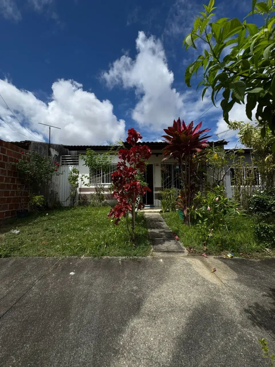Casa com garagem própria em condomínio por 200 mil - Foto 2