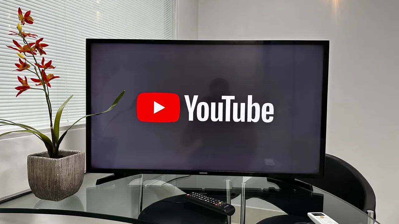 Smart TV LED Samsung 32 Polegadas - Wi-Fi Netflix Completo  - Foto 2