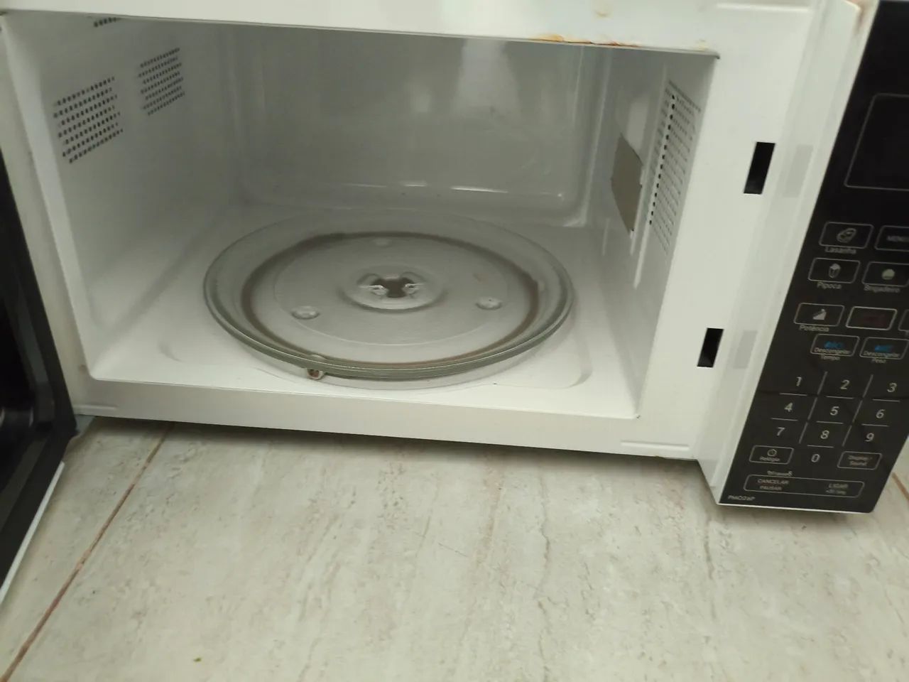 Microondas 220V - Foto 2