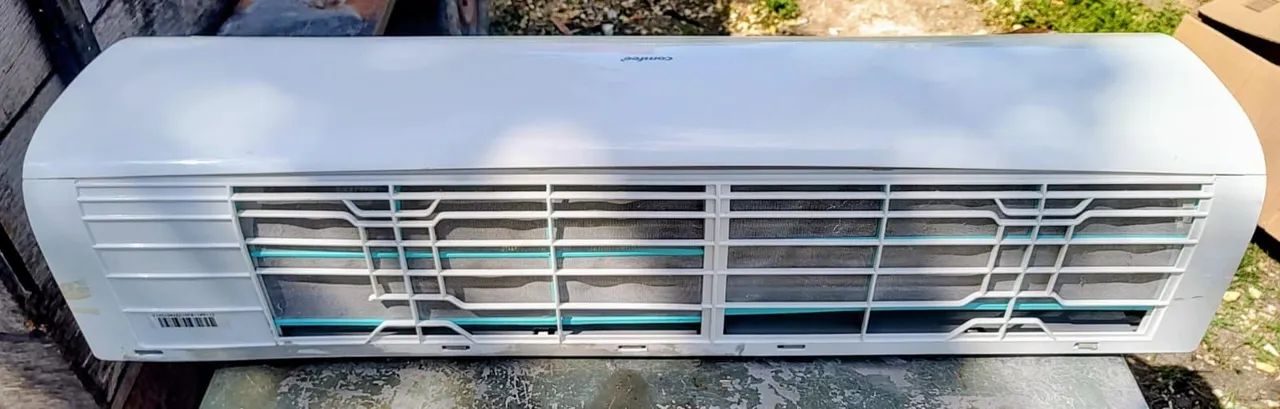 EVAPORADORA CONVENCIONAL, MARCA COMFEE, 18000 BTU's, FUNCIONANDO.  - Foto 3