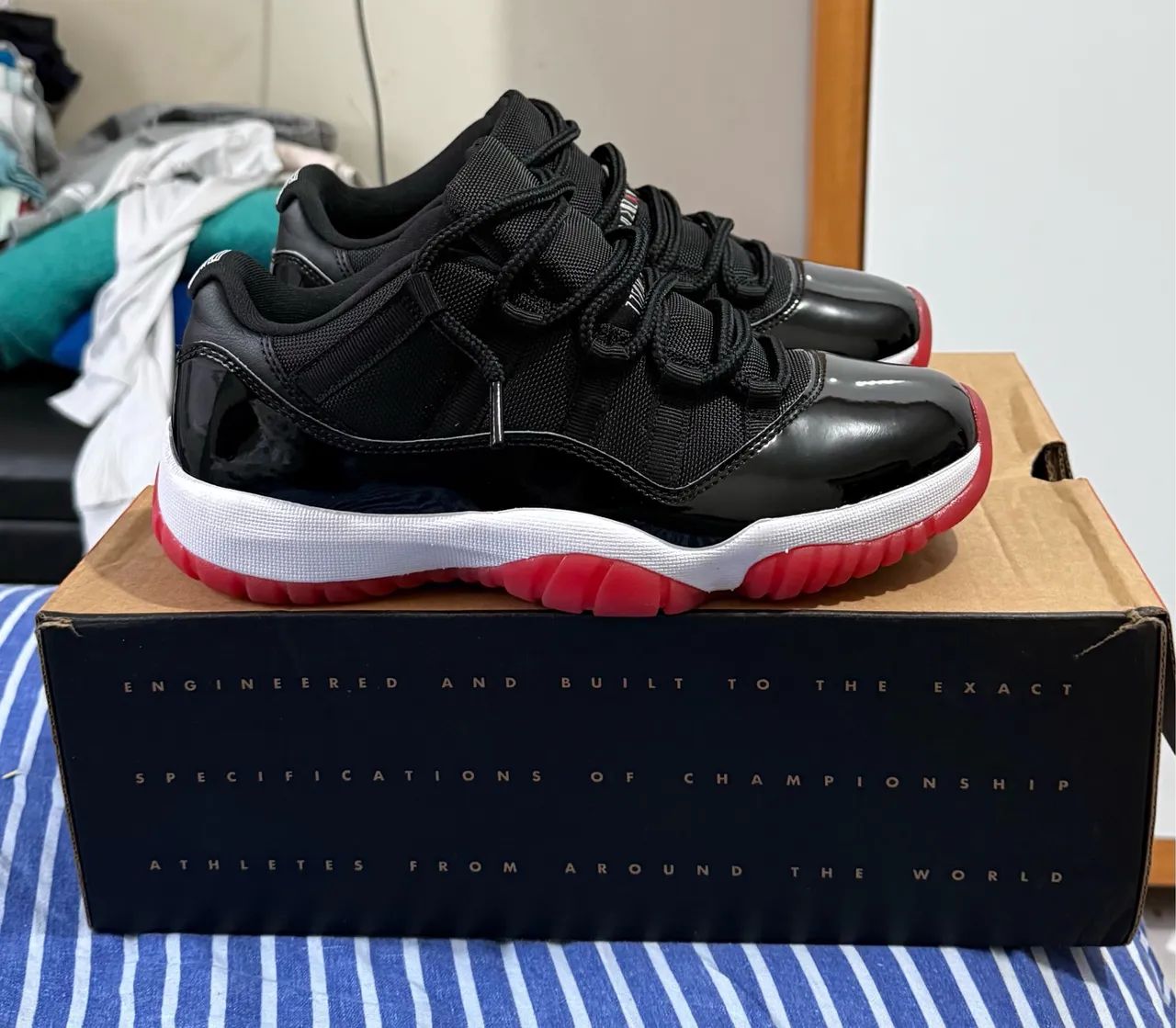 Air Jordan 11 Low Bred OG