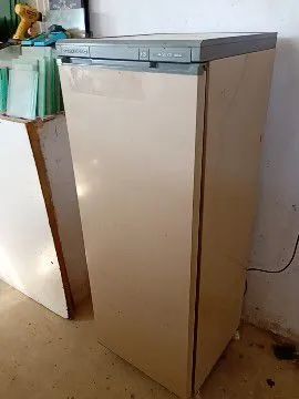 Freezer vertical sem gás 