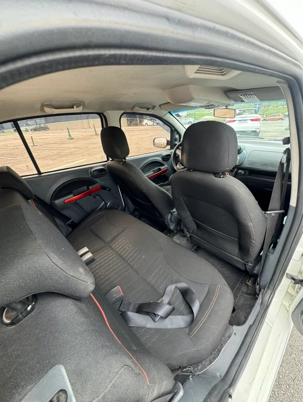 Fiat Uno Sporting 1.4 EVO Fire Flex 8V 4P 2014 - Foto 5