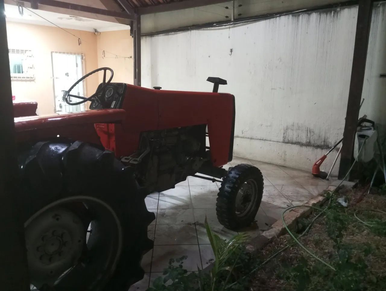 Trator Massey Ferguson modelo 235 - Foto 6