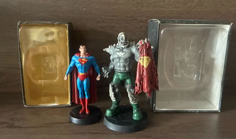 Eaglemoss - Miniatura Doomsday + Superman Dc Comics - Raros - Foto 2