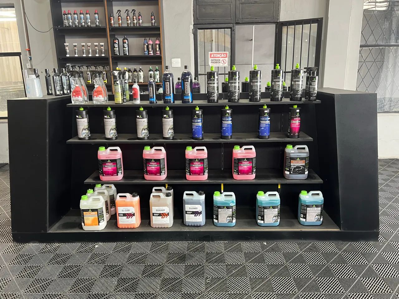 Gôndola/prateleira para loja