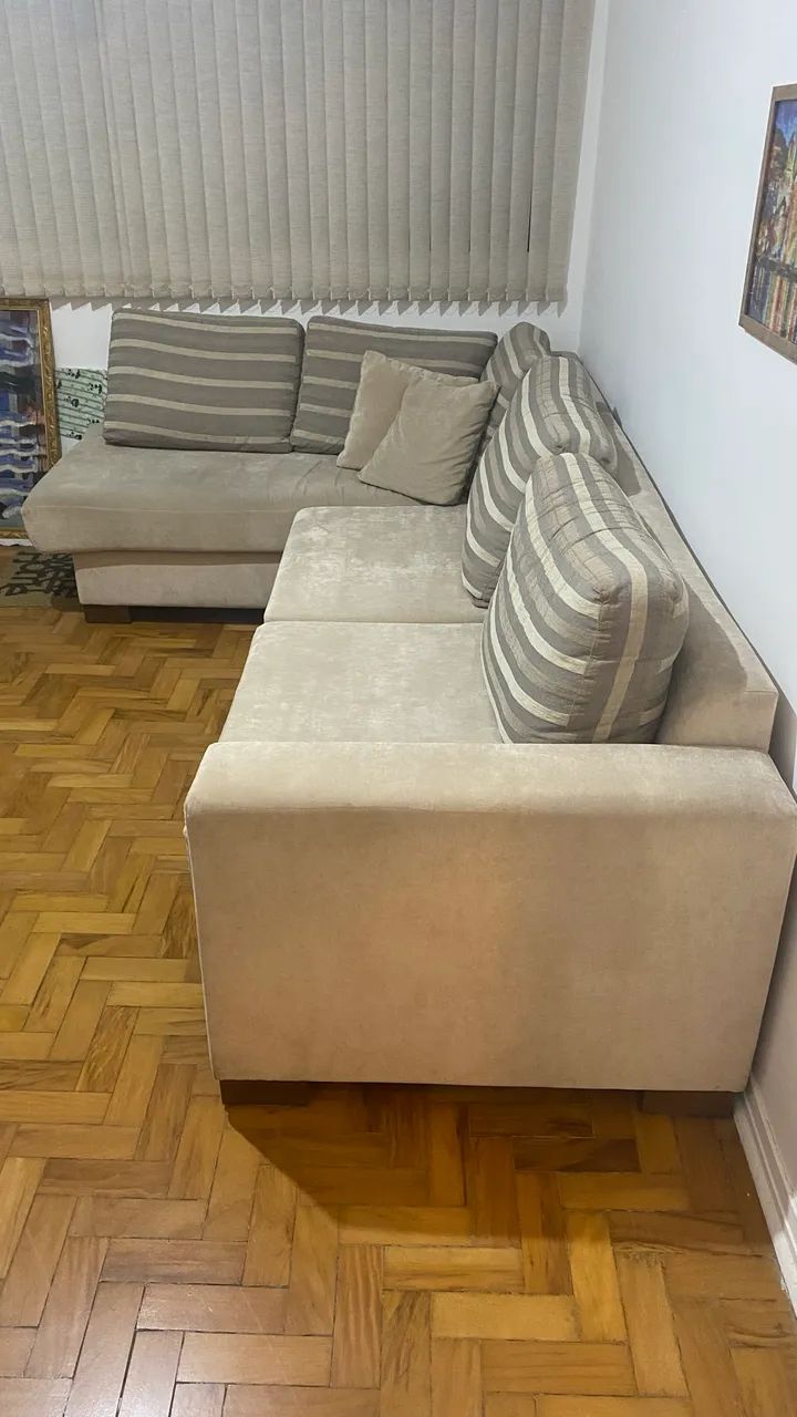 Sofá em L grande e confortável - 2,93m x 1,73m