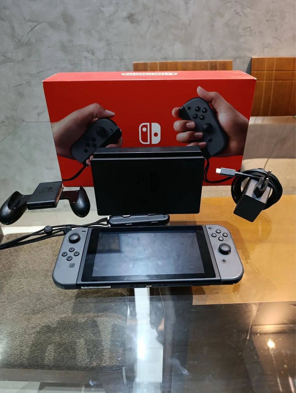 Nintendo Switch 1 padrão V2 cinza usado