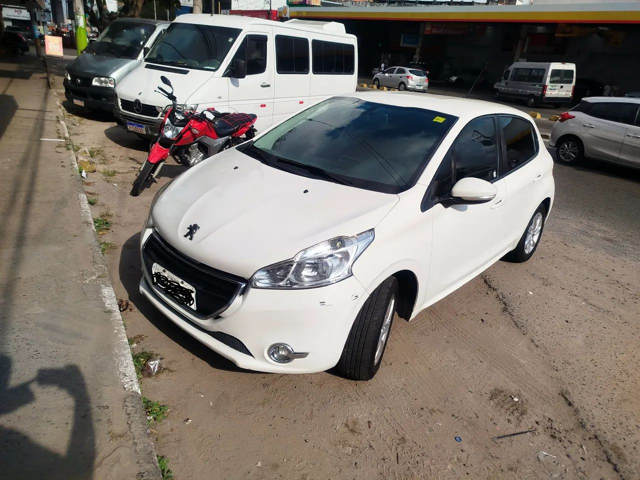 Peugeot 208 2015