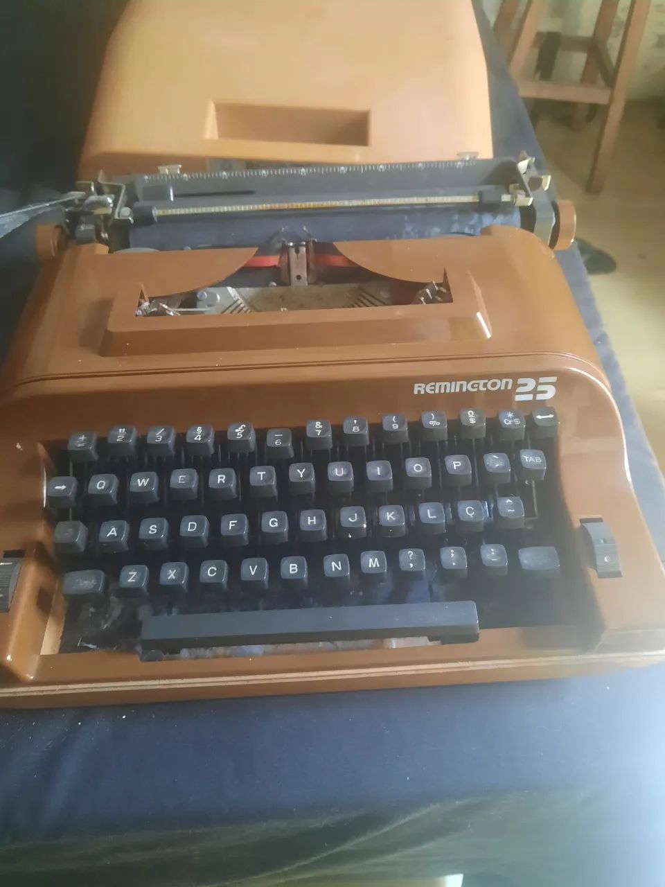 Máquina de escrever (datilografar) - Foto 2