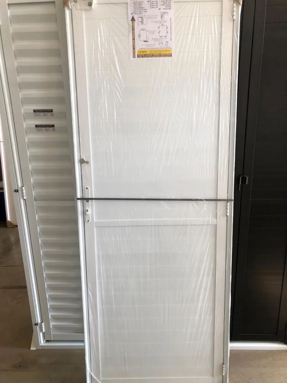 PORTA LAMBRIL FECHADA 210X80/70/60CM ALUMÍNIO BRANCO