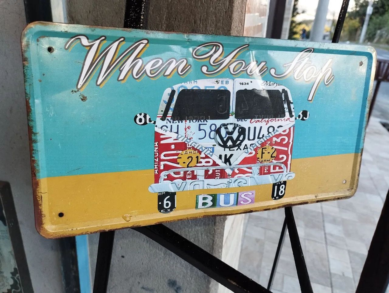 Placa antiga lata Kombi..