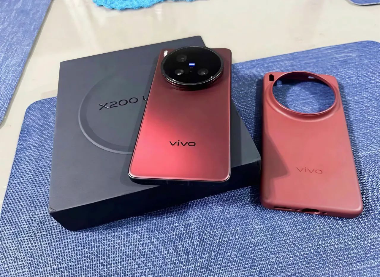 VIVO X200 ULTRA 16/512GB Novíssimo - Celulares e Smartphones