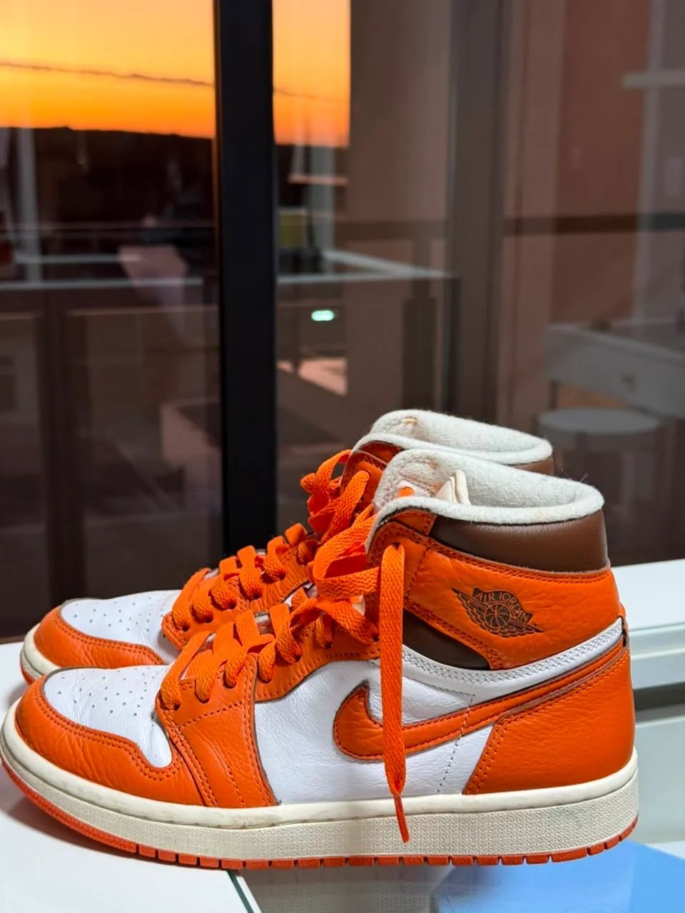 Air Jordan 1 High OG Starfish Laranja