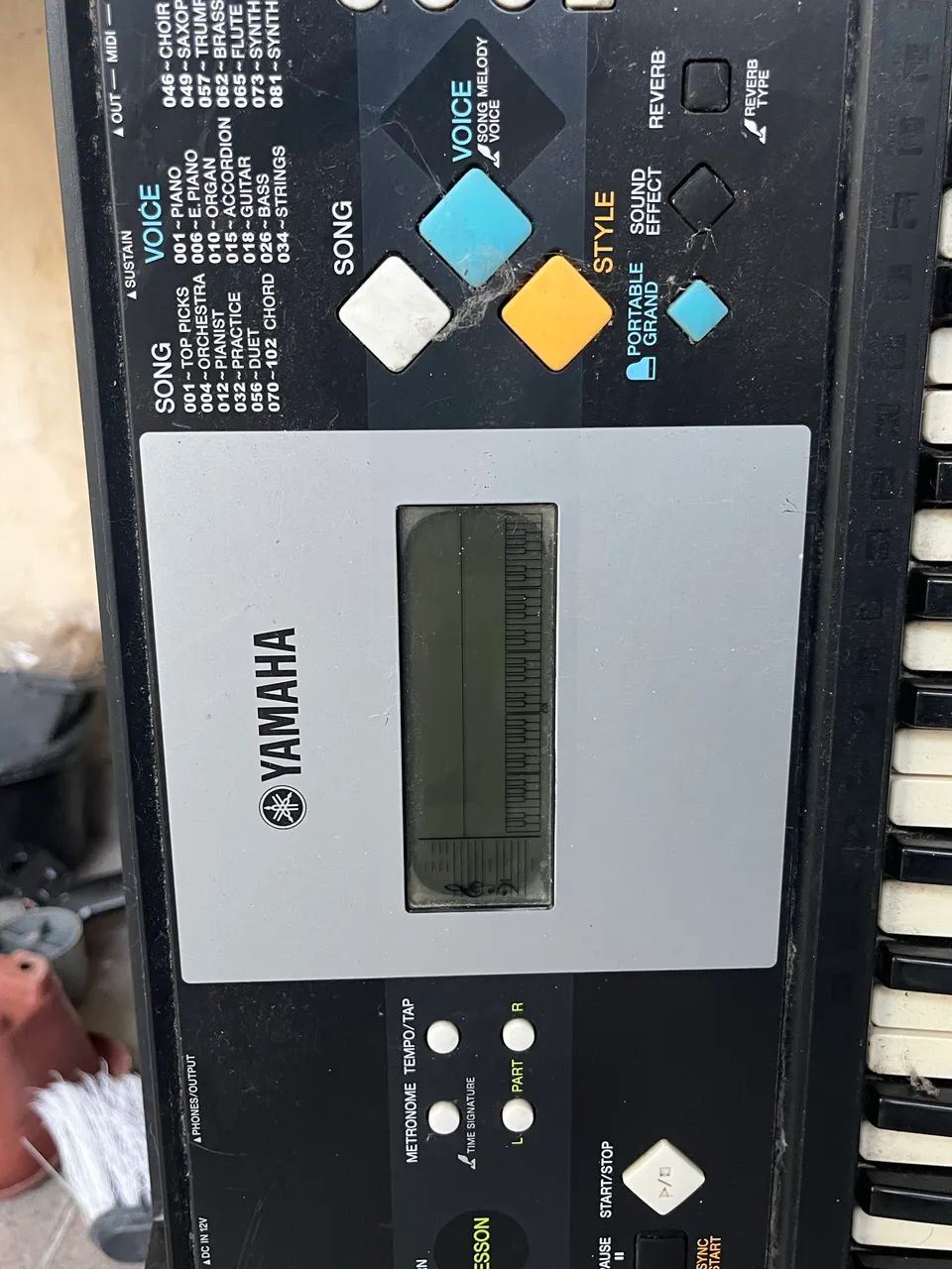 Teclado Yamaha 