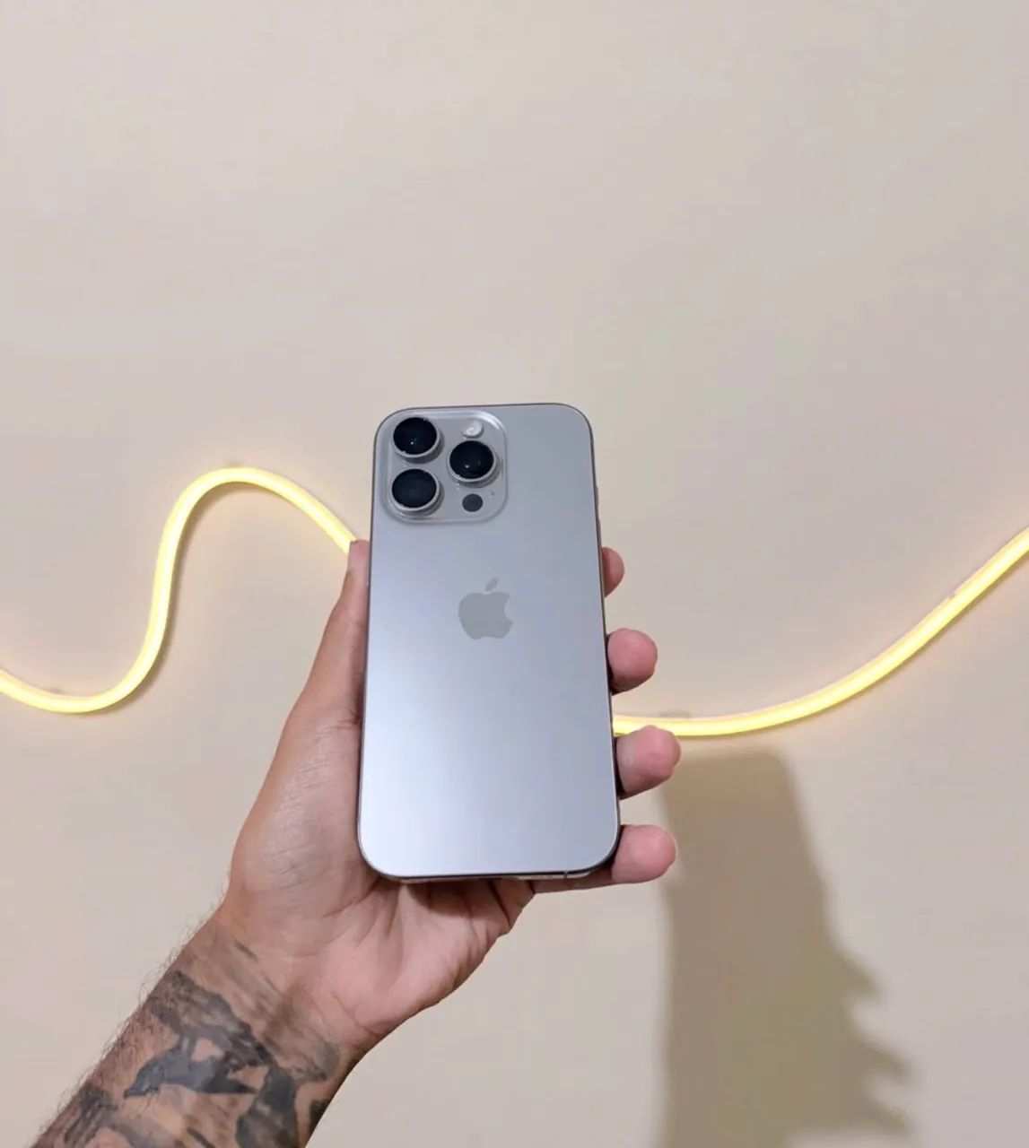 iPhone 16 Pro 128GB - Foto 3