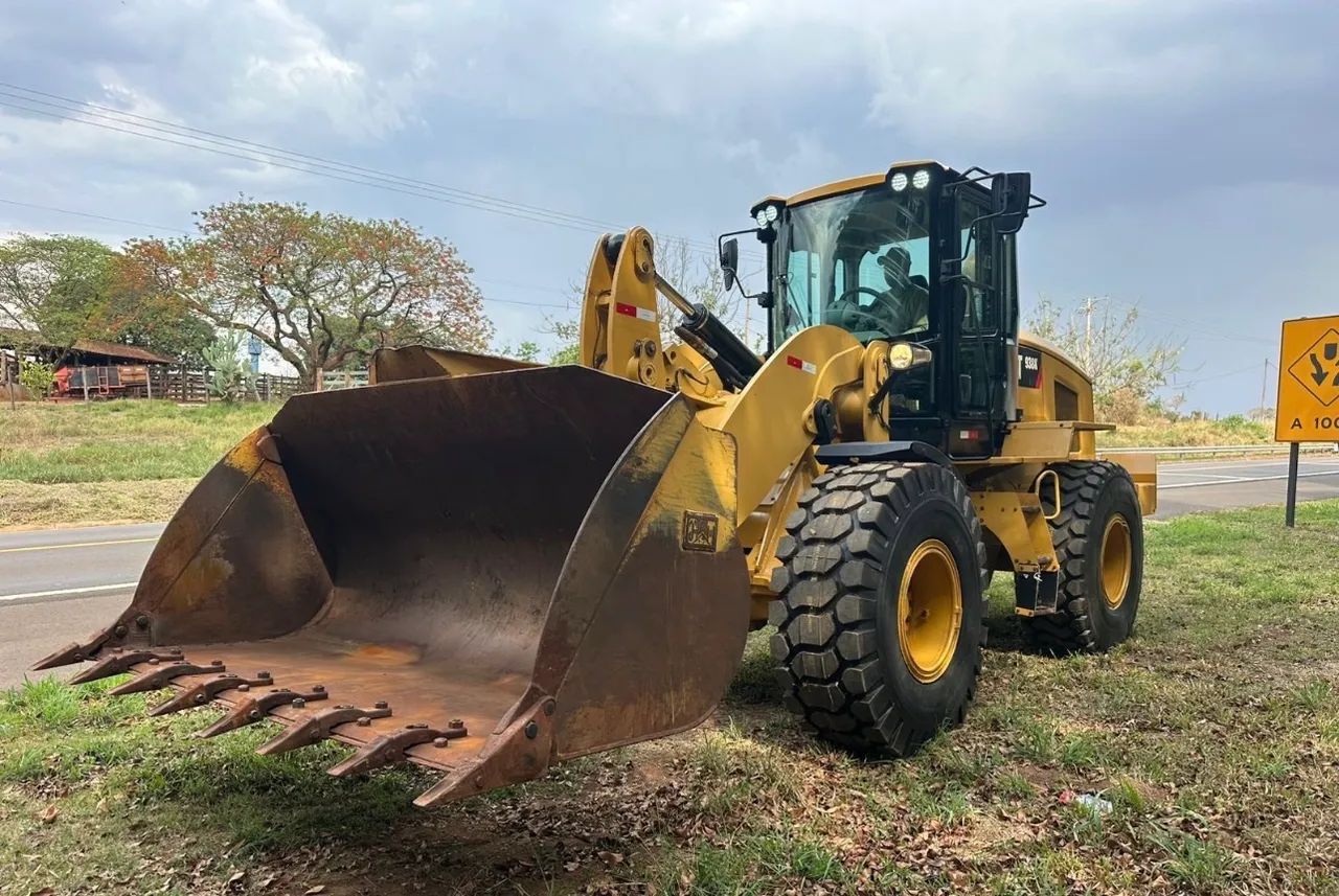 Pá Carregadeira Caterpillar 938K ano 2018 com 13.000 horas, em SP - Foto 4