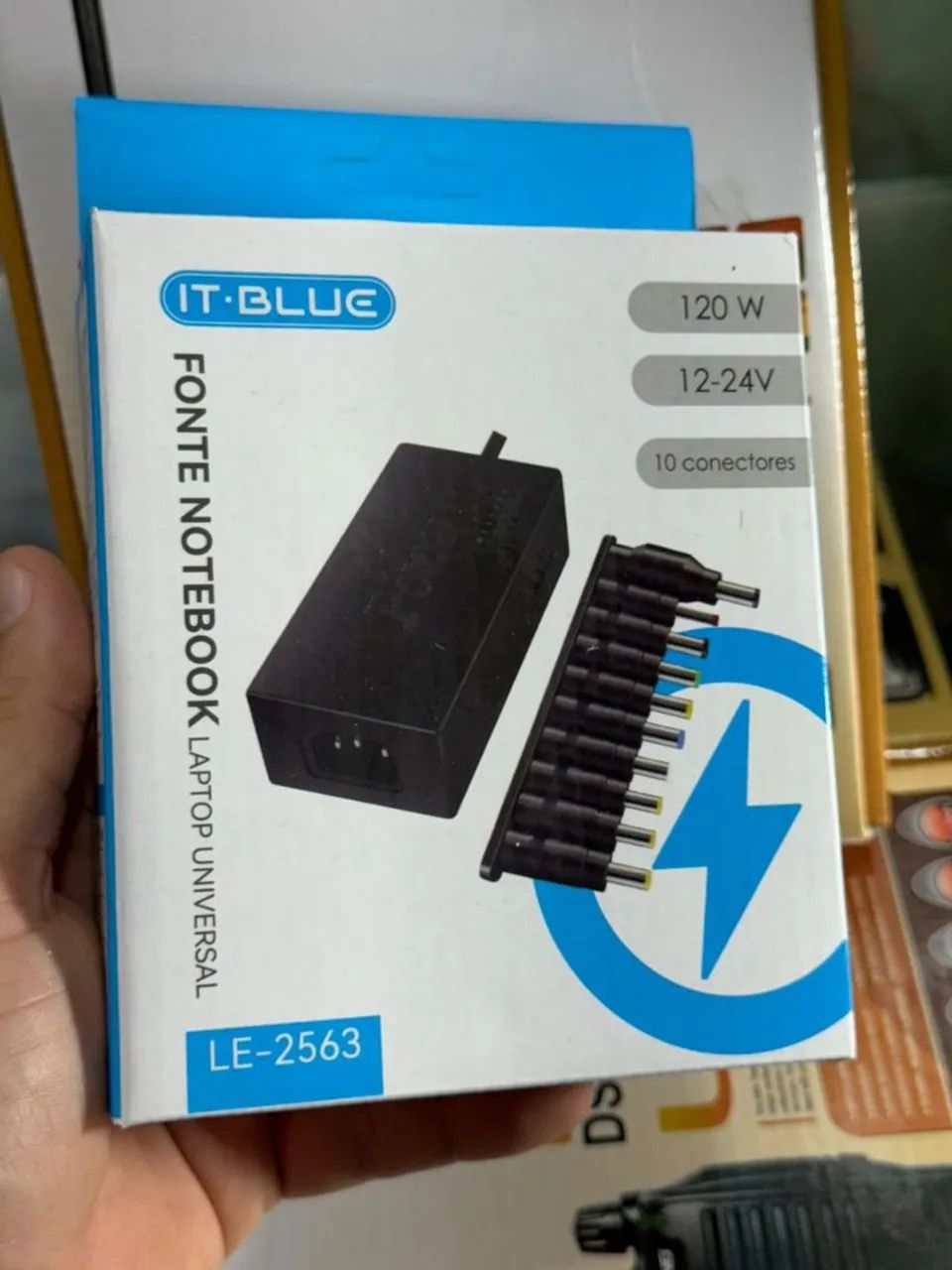 Carregador universal para notebook 