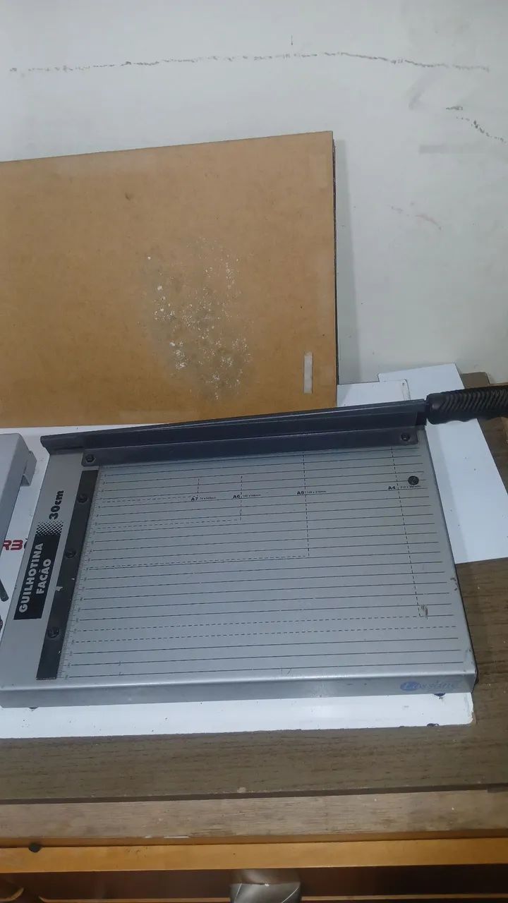 Kit Encadernadora e guilhotina em ótimo estado  - Foto 3