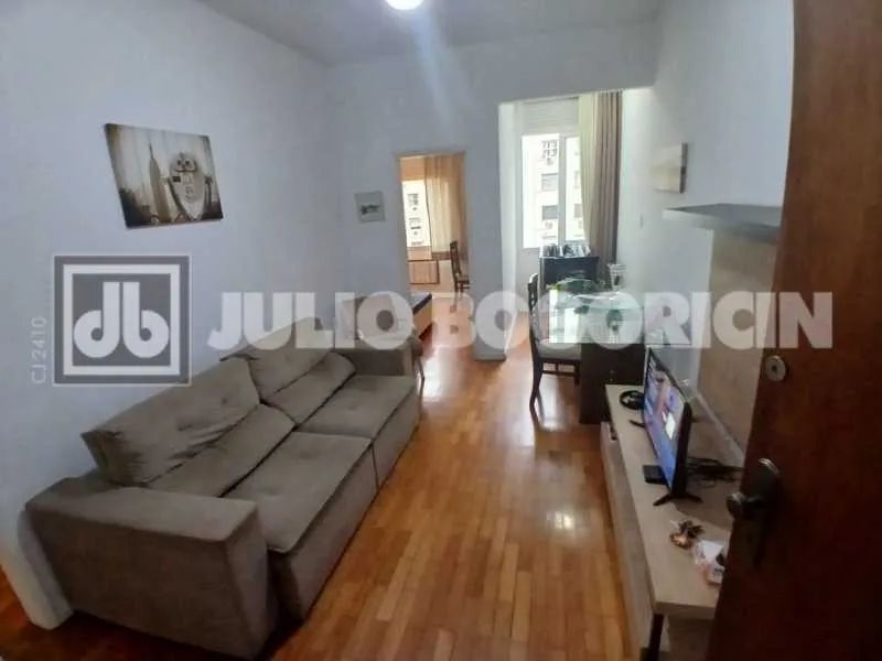 Apartamento : / Residencial / Copacabana