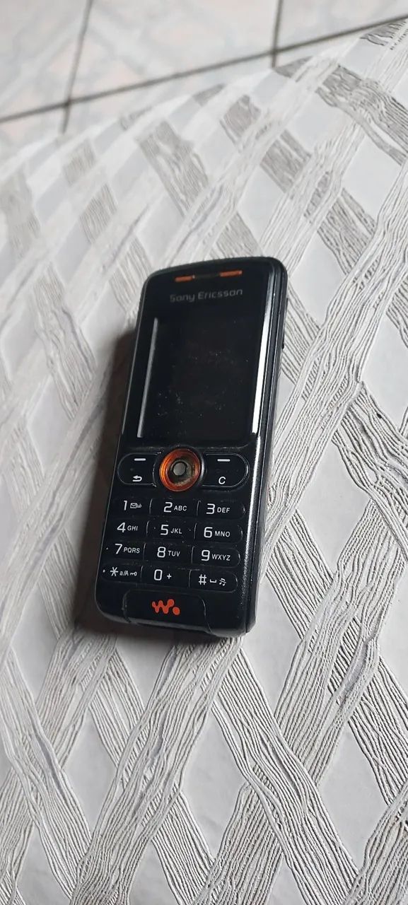 celular sony ericsson w200i 