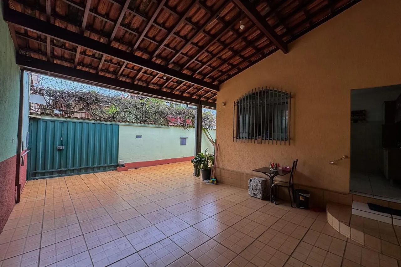 Casa à Venda - Pompéia, 3 Quartos, 220 m2 - Foto 3