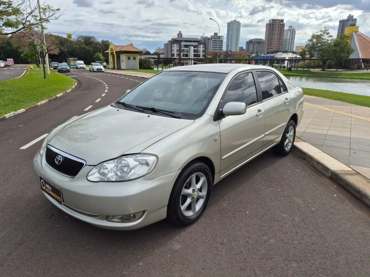 Toyota Corolla XEI 1.8/1.8 Flex 16V Mec. 2004