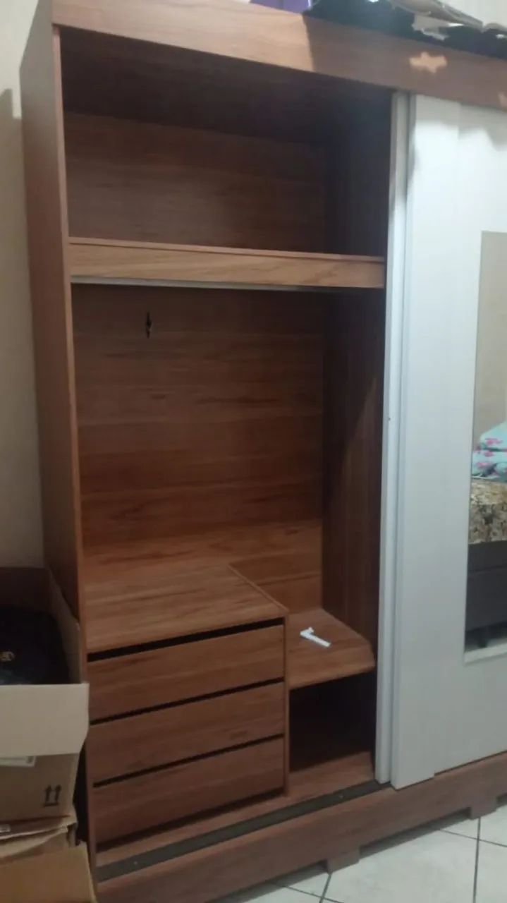 Guarda Roupa Seminovo 