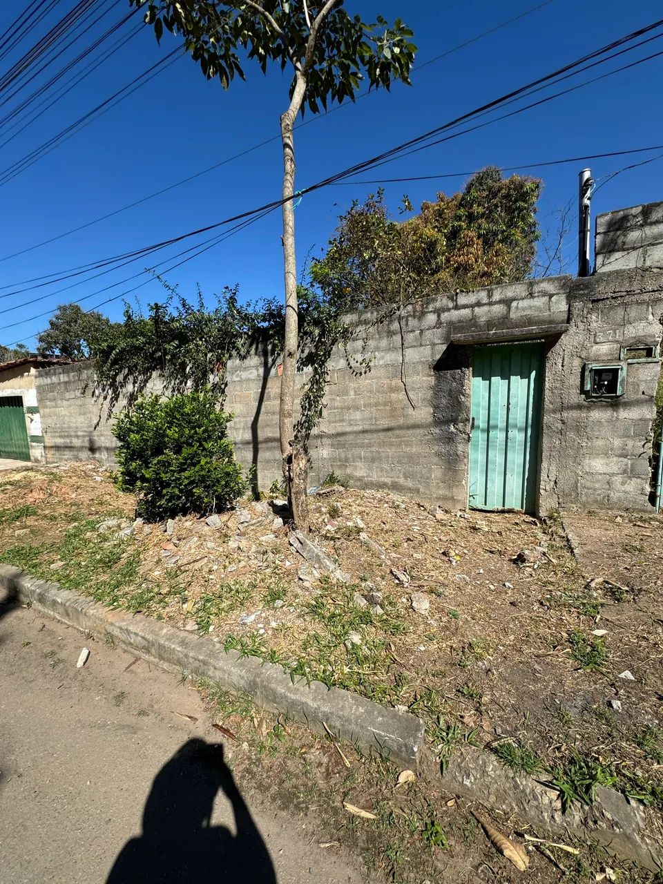 Casa 2 pavimentos + terraço | Lote 360 m² 