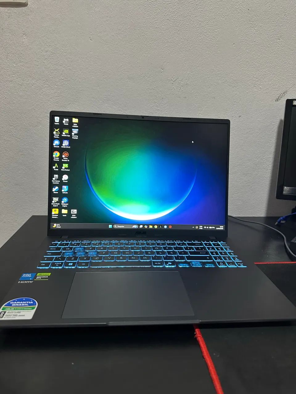 ASUS V16 V3607 RTX 4050
