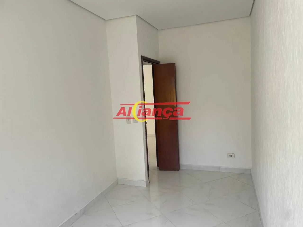 CASA 3 DORMITÓRIOS NA VILA AUGUSTA - Foto 3