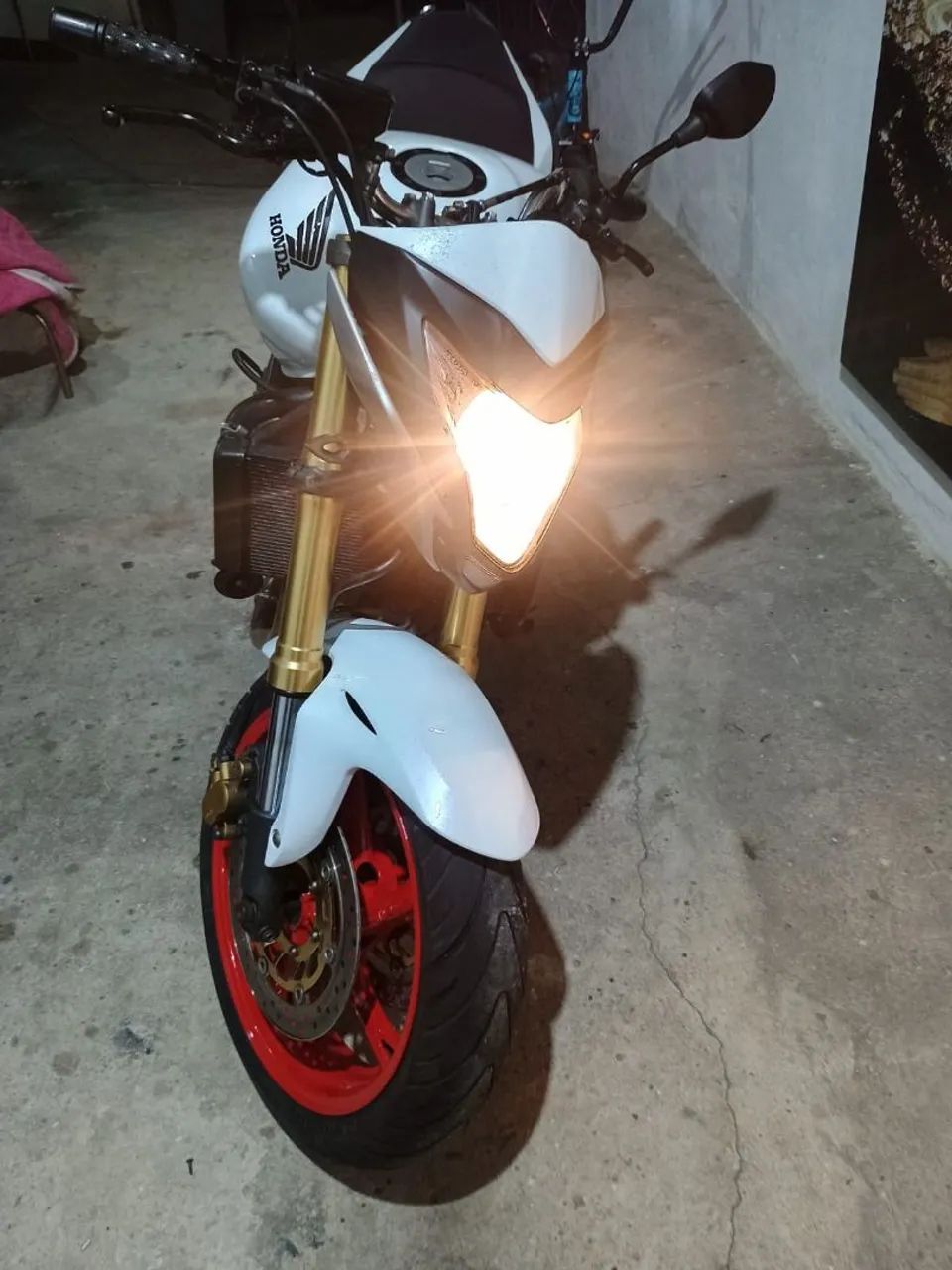 Vendo Hornet 2013 top !!