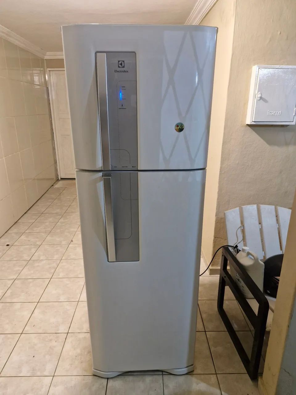 Geladeira Electrolux semi nova