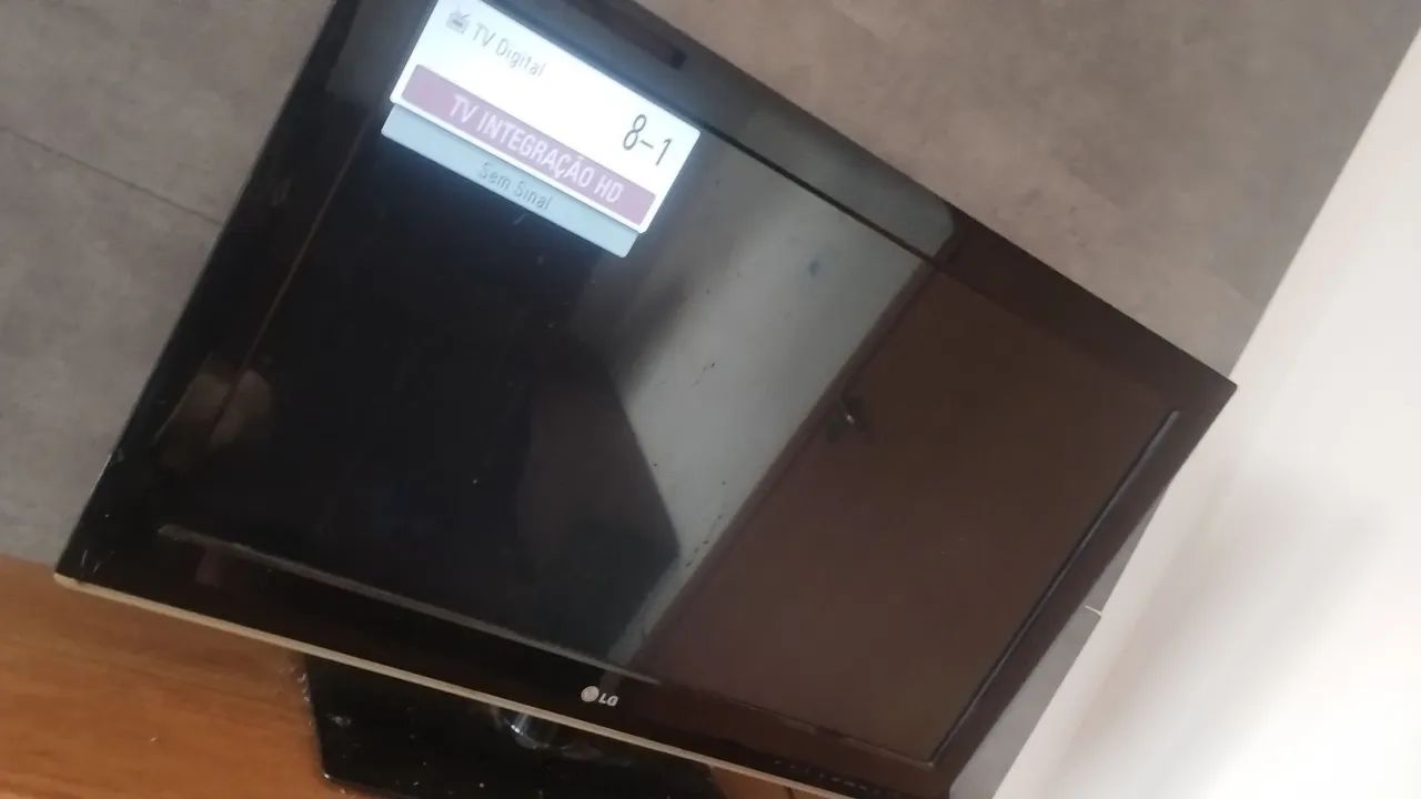 Vendo Cama e Tv retirar hoje 