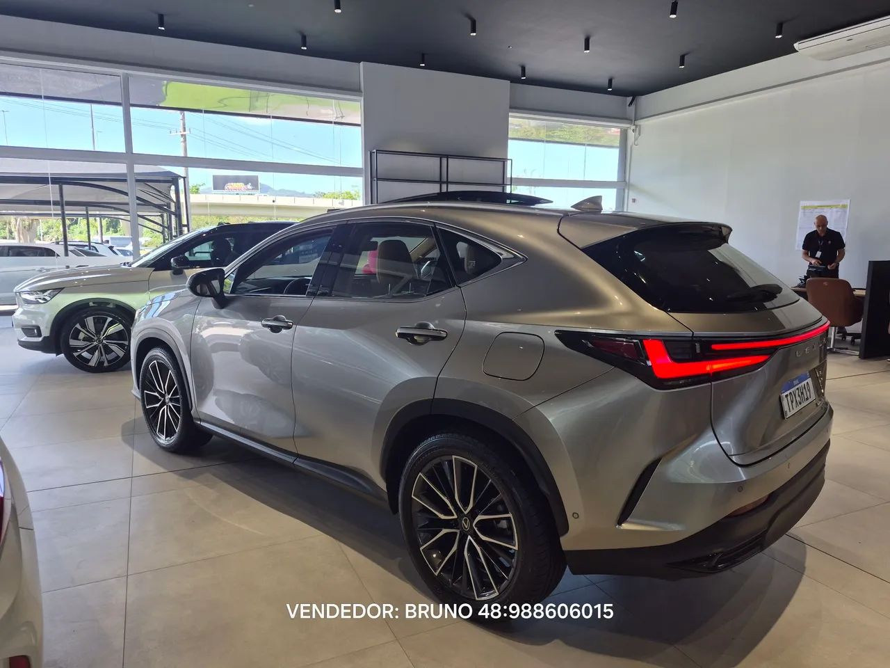 Lexus NX-450h+ AWD 2.5 16V Aut. (Híbrido), foto 5 de 15
