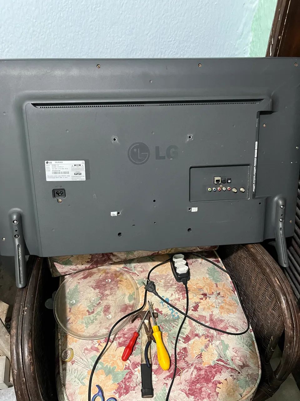 Vendo TV LG Modelo: 39LB5800