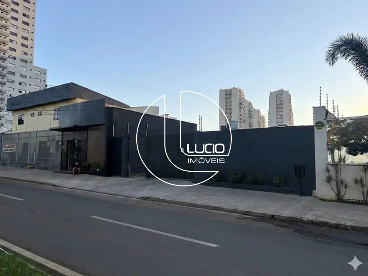 Área comercial com 790 m² na av. universitária com ponto de comércio, loja, galpão e resid