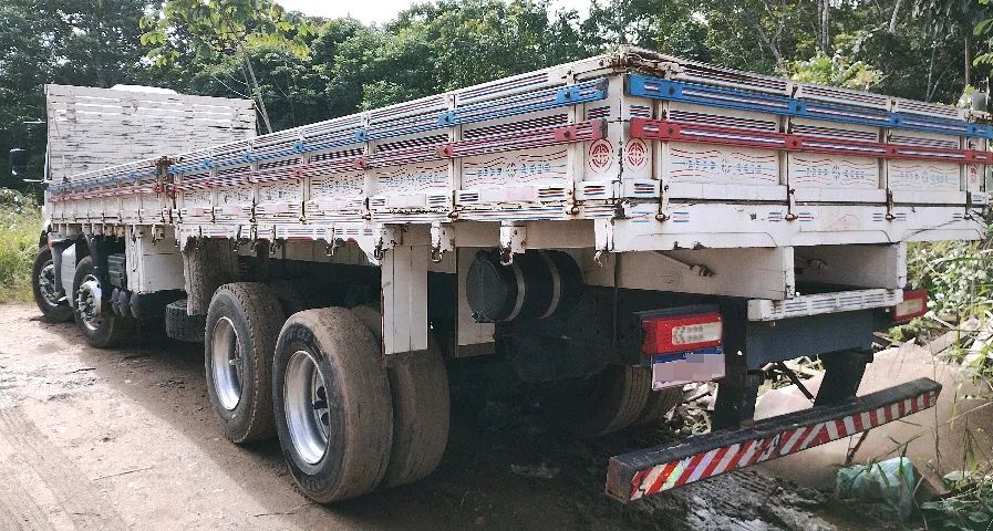 Aproveite Caminhão Volvo VM 330 Bitruck 8x2R Ano 2013
