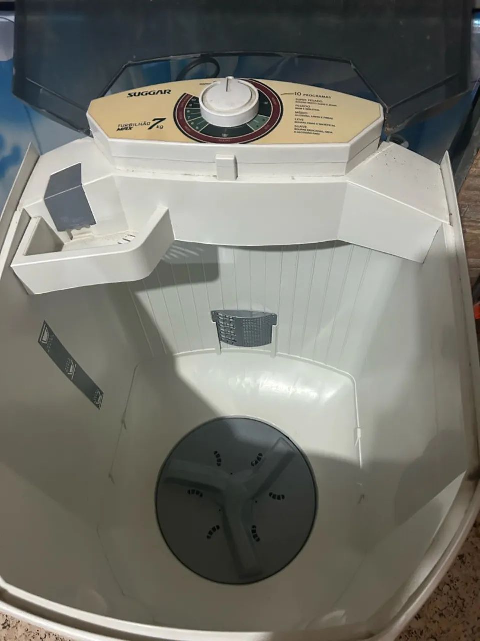 Tanquinho de lavar roupa