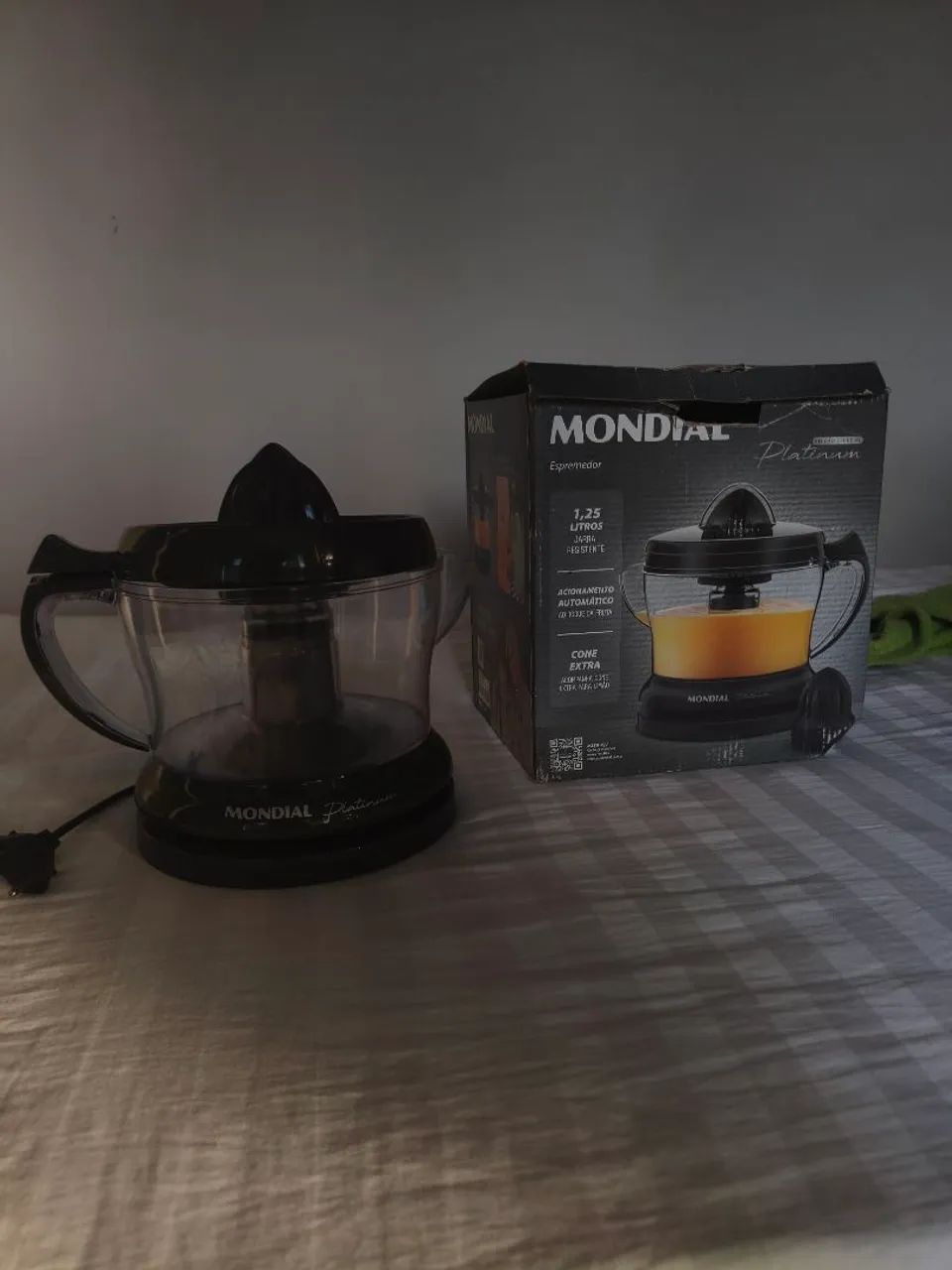 FERRO DE PASSAR E EXPREMEDOR DE LARANJA  - Foto 2