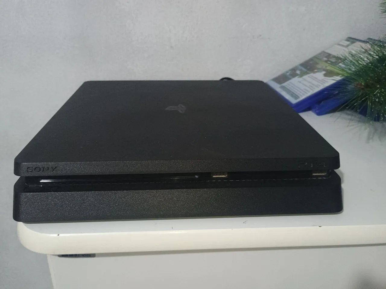 Play 4 