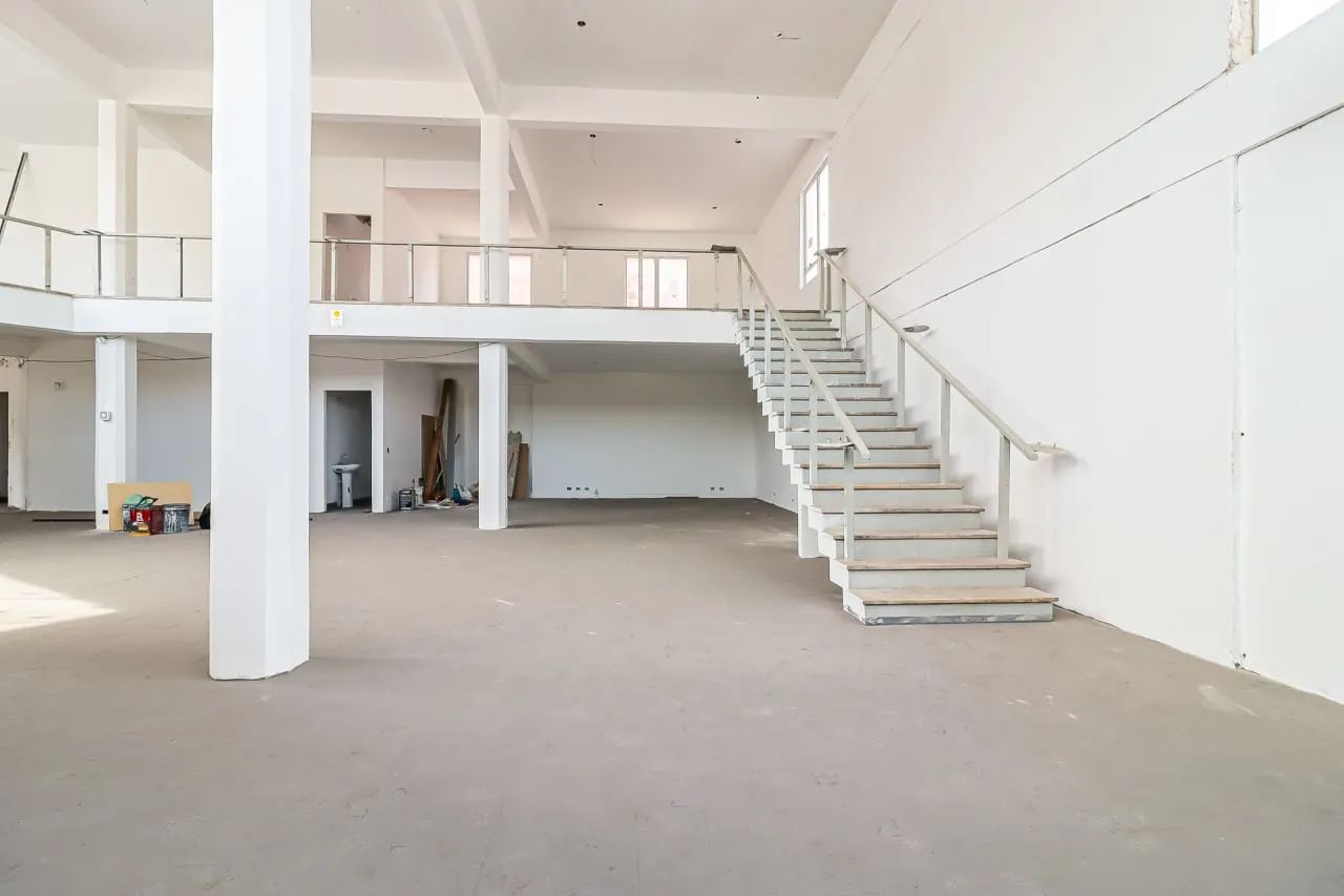 Prédio comercial na Avenida Guarapiranga, 811  837 m² - Foto 5