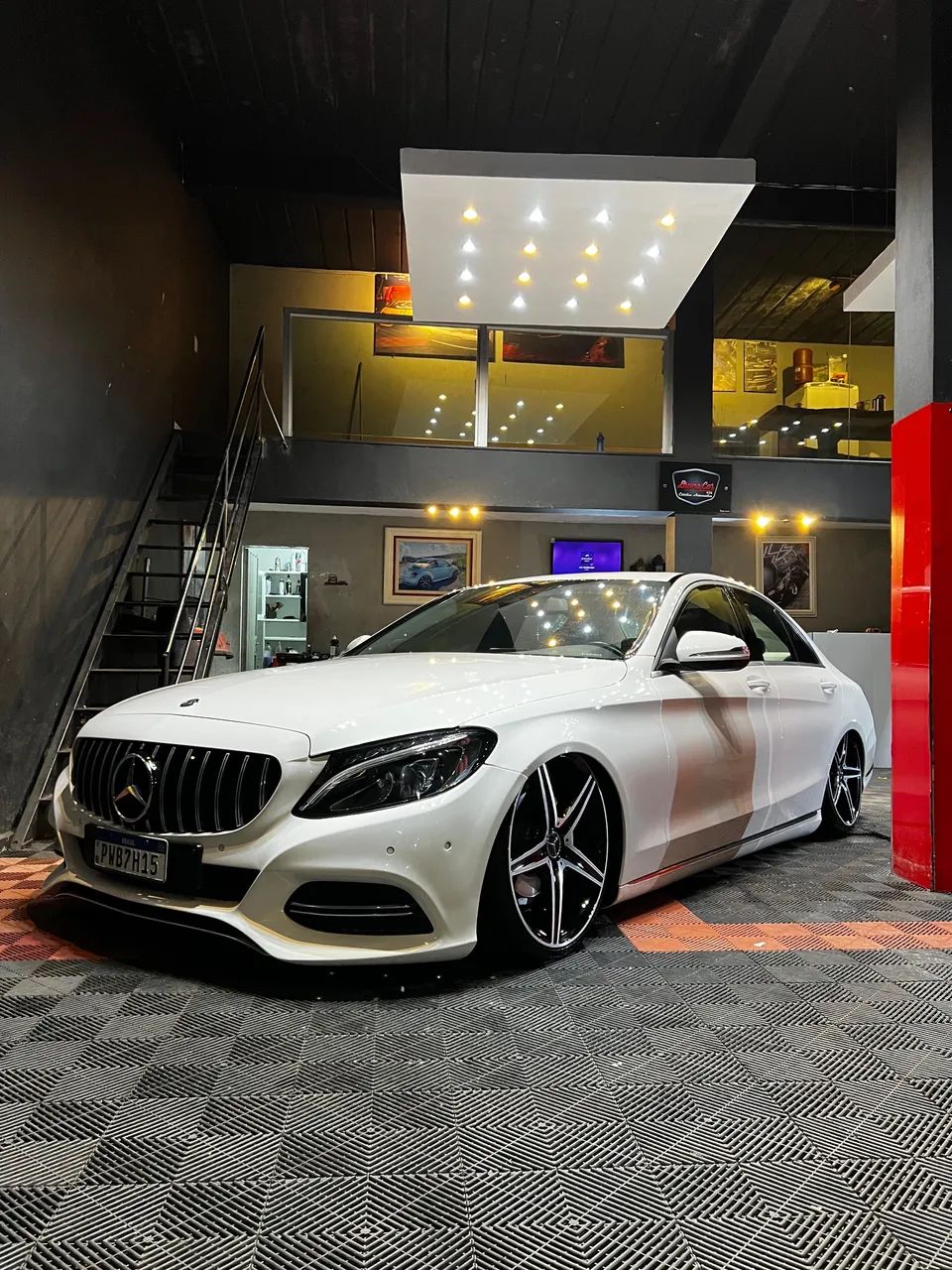 Mercedes-Benz C-200 Avantgarde 2.0 TB 16V 184cv Aut. 2015