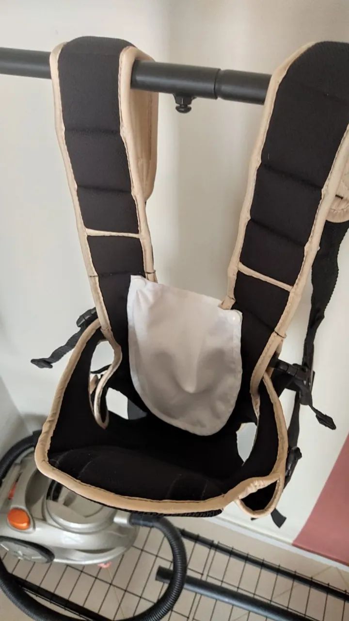 Canguru para Bebê Confortável e Ajustável - Semi Novo - Foto 3