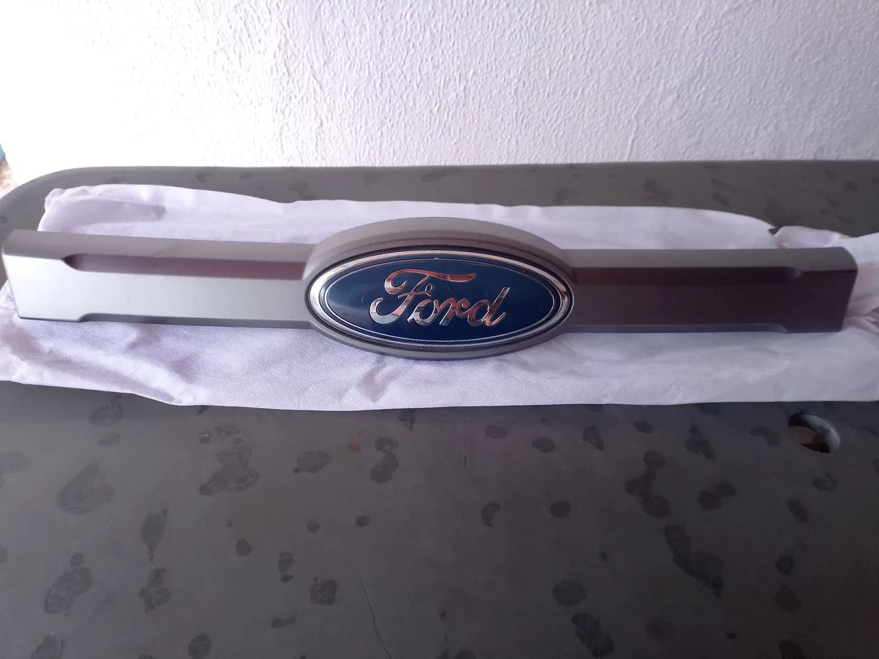 Friso Grade Frontal do Parachoque Ford Ranger. 