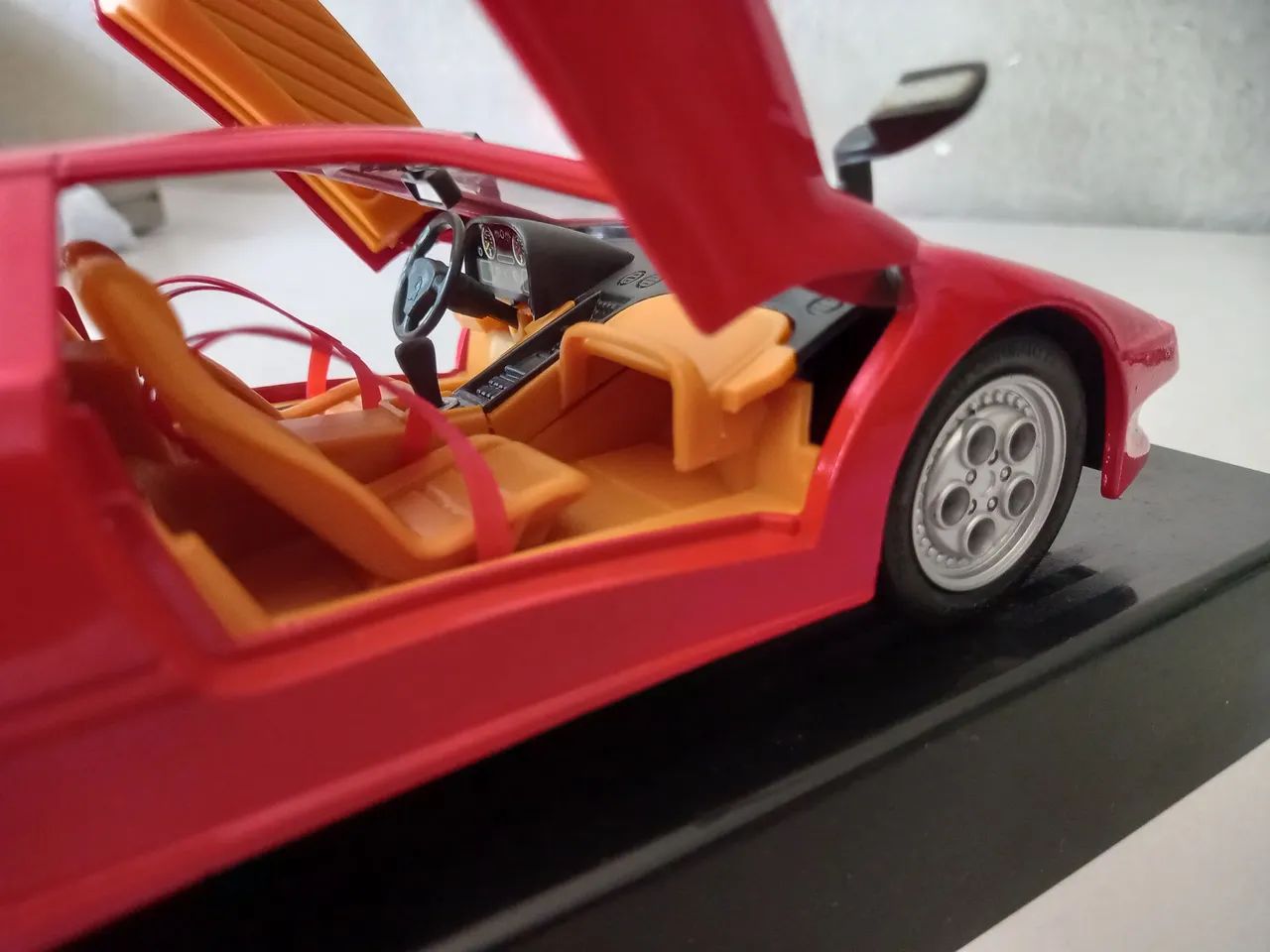Vendo modelo colecionável do Lamborghini Diablo - Foto 3
