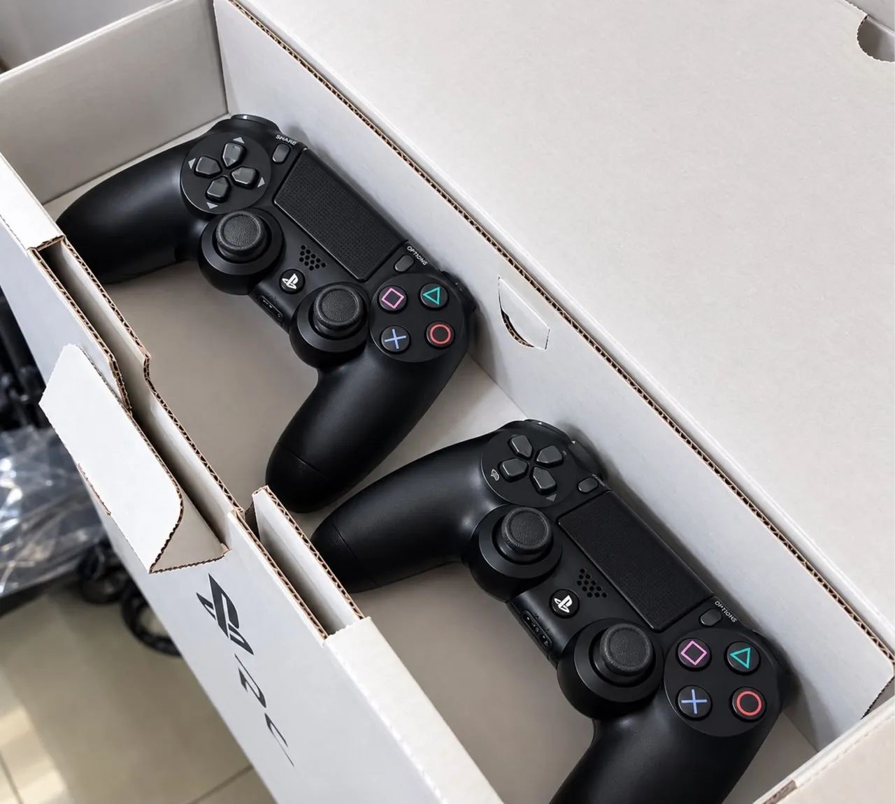 PLAYSTATION 4 PRO 1T - Foto 3
