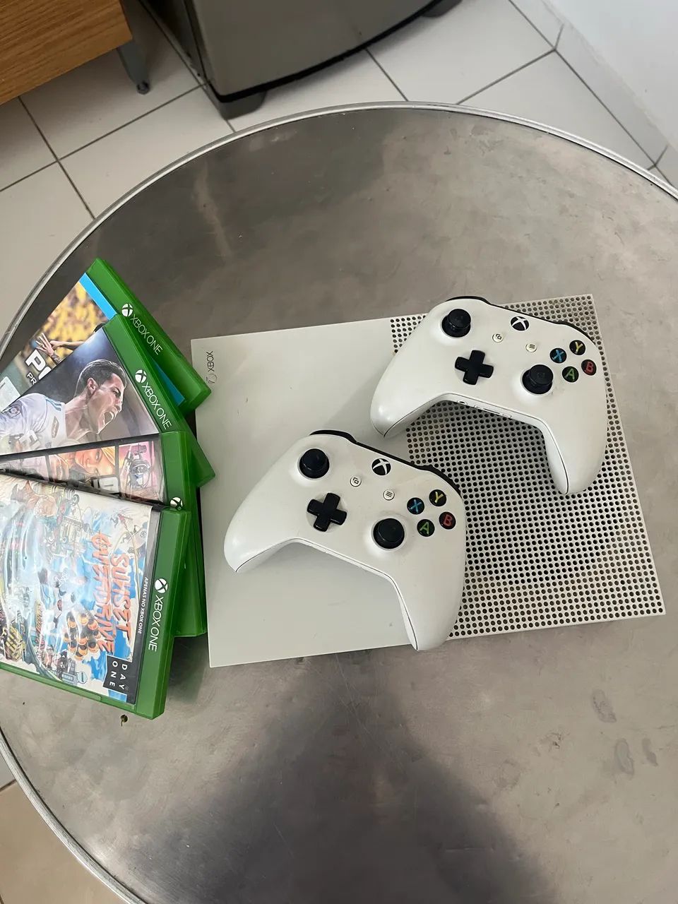 Xbox One S - Foto 2