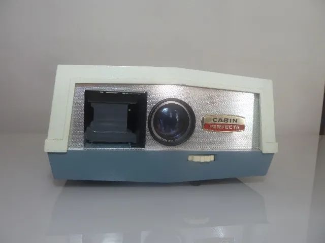 Projetor slides Cabin Perfecta N24
