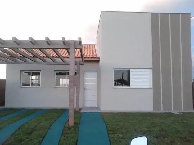 Construimos Casas em PVC e Concreto.